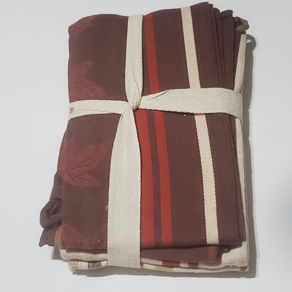 4pk Autum Leaves Towels 961-114 Moda Fabrics - Picture 2 of 5